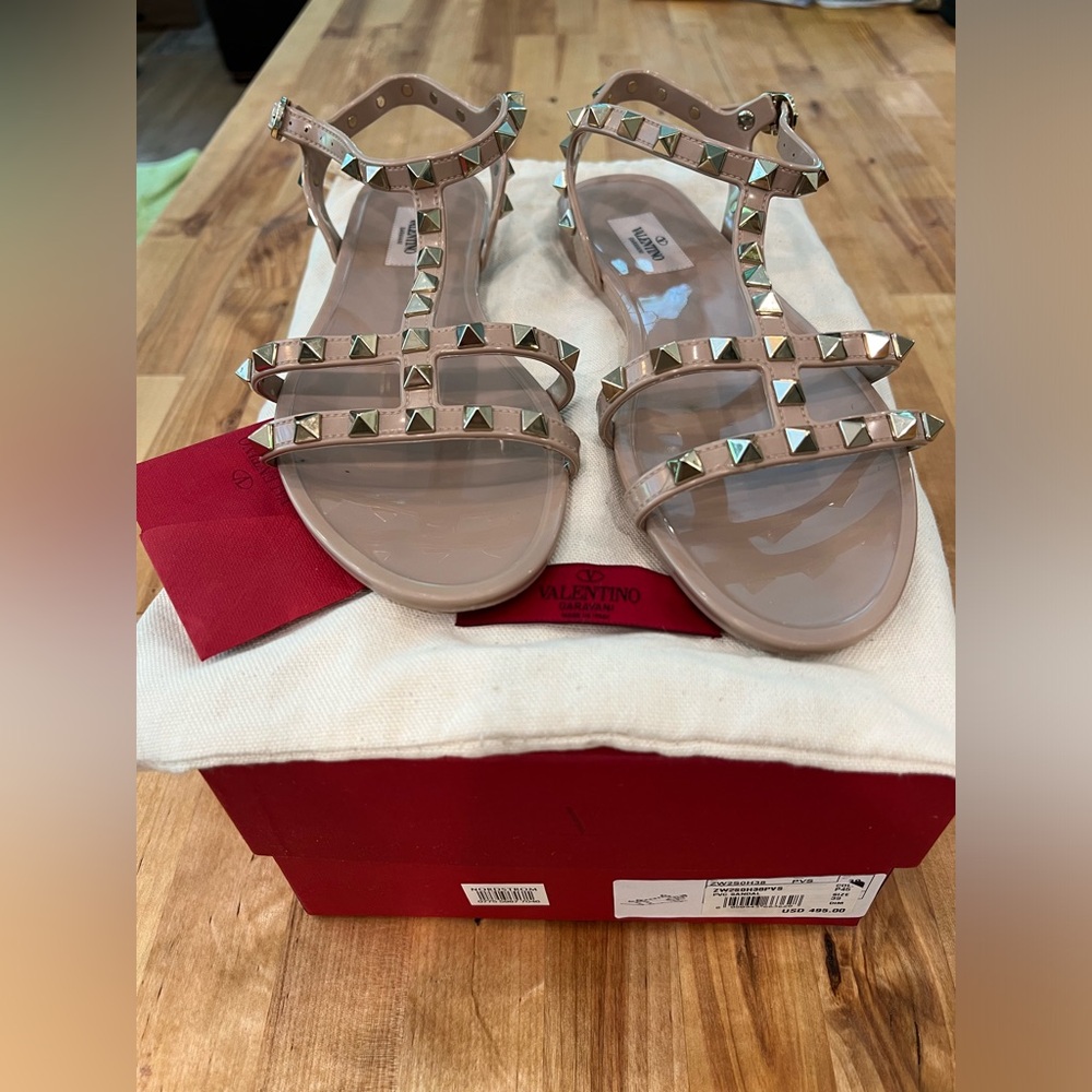 Valentino Garavani Rockstud Jelly Sandal (T-Strap) - with box!! Size 39 (8.5)